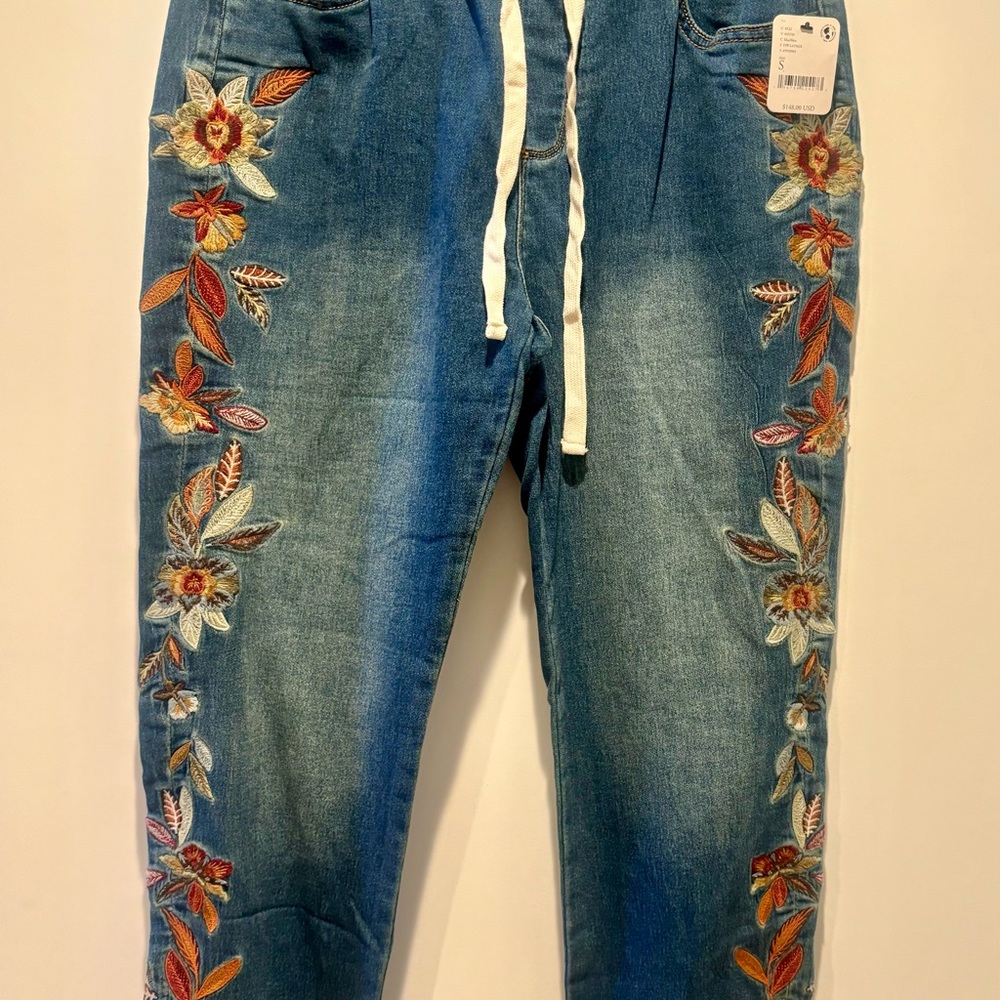 Brand NEW with tag Driftwood Denim Joggers for Free People Size Small (4-6)